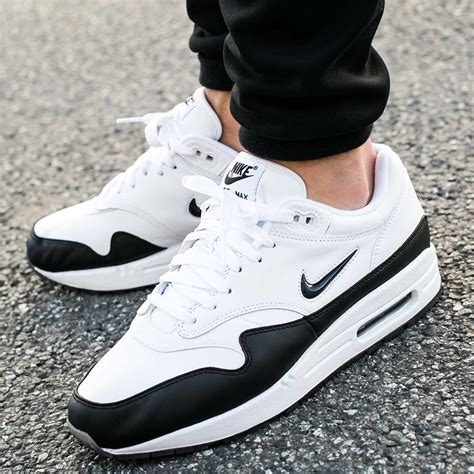 nike air max zwart wit groen|nike air max 1.